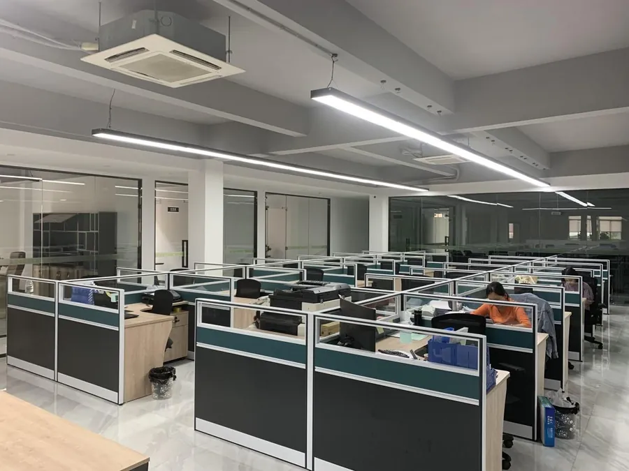 鲜美家办公区,运营与客服团队驻地